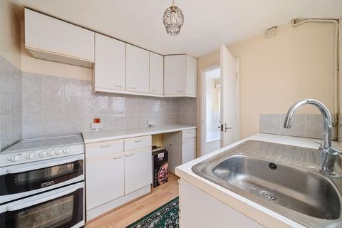 2 bedroom end of terrace house for sale, Upper Grove Road, Alton