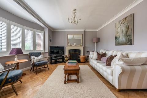 5 bedroom detached house for sale, Tudor Close, Bookham