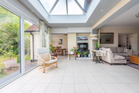 Merryleas Highfields, East Horsley, Leatherhead, KT24 5AA
