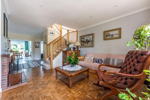 Merryleas Highfields, East Horsley, Leatherhead, KT24 5AA