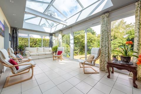 Merryleas Highfields, East Horsley, Leatherhead, KT24 5AA