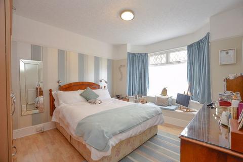 14 Saltern Road, Paignton, TQ4 6NT