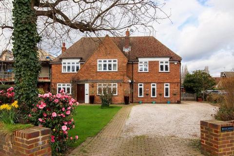 5 bedroom detached house for sale, Cory Drive, Brentwood CM13