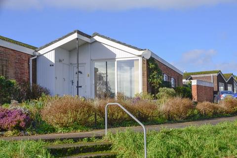 20 Cumber Drive, Brixham, TQ5 8RR
