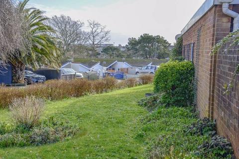 20 Cumber Drive, Brixham, TQ5 8RR