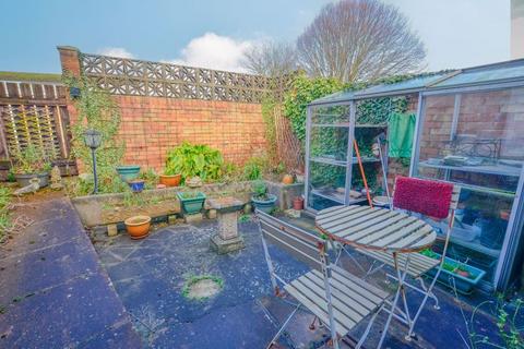 20 Cumber Drive, Brixham, TQ5 8RR
