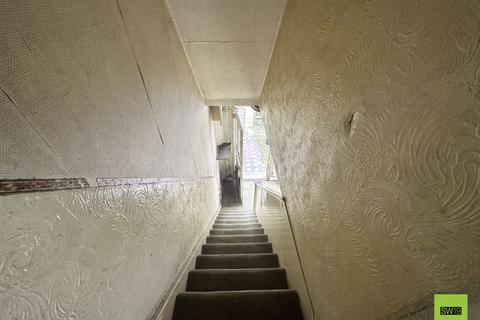31 Nelson Road, London, SW19 1HS
