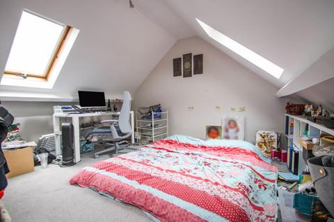 10 Briar Crescent, Northolt, UB5 4NB