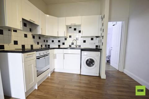 1 bedroom apartment to rent, Upper Richmond Road, London SW15