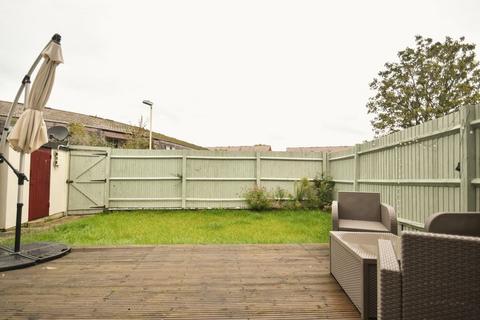 32 Abingdon Close, London, SW19 1AD