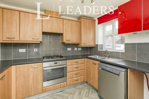 4 bedroom detached house to rent, Girton Way, DE3