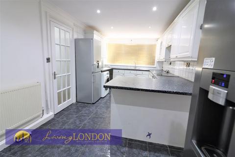 10 Juniper Close, Broxbourne, EN10 6HP
