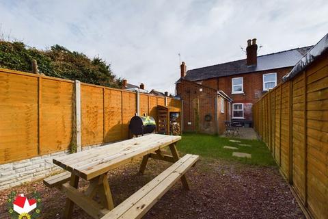 9 Belgrove Terrace, Gloucester, GL1 4UZ