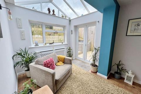 20 Castle View, Westbury, BA13 3HR