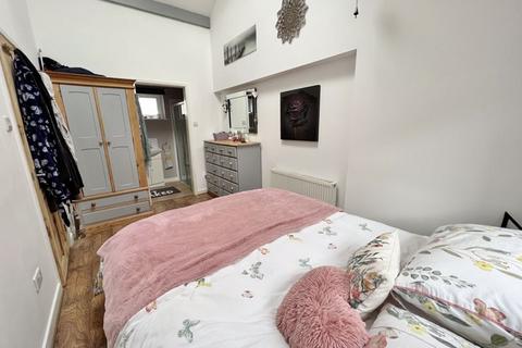 20 Castle View, Westbury, BA13 3HR