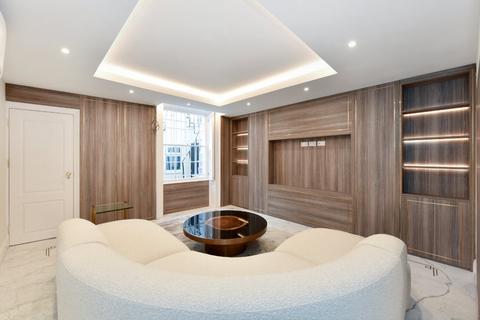 undefined, Albion Street, Hyde Park