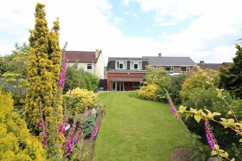 2 bedroom detached bungalow for sale, Mount Pleasant, Kingswinford DY6
