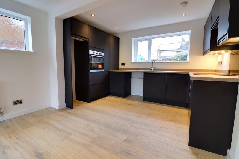 Baswich Crest, Stafford ST17 3 bed semidetached house for sale £255,000