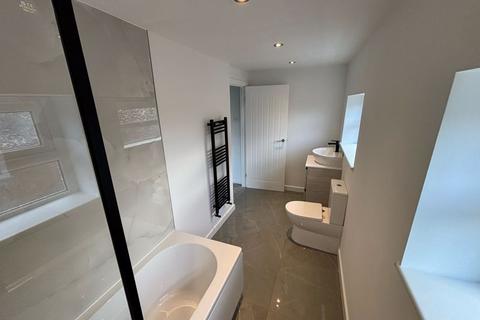 30 Baswich Crest, Stafford, ST17 0HJ