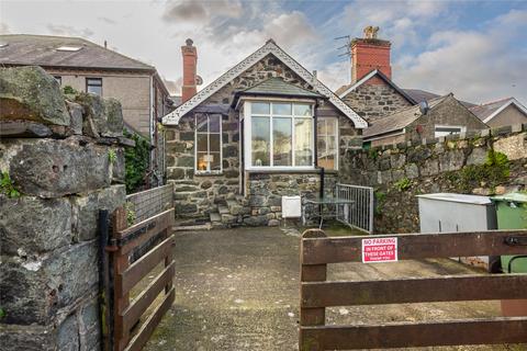 2 bedroom detached house for sale, High Street, Criccieth, Gwynedd, LL52