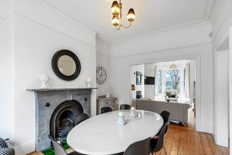 2 Alexandra Place, Ilkley, LS29 9ES