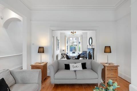 2 Alexandra Place, Ilkley, LS29 9ES