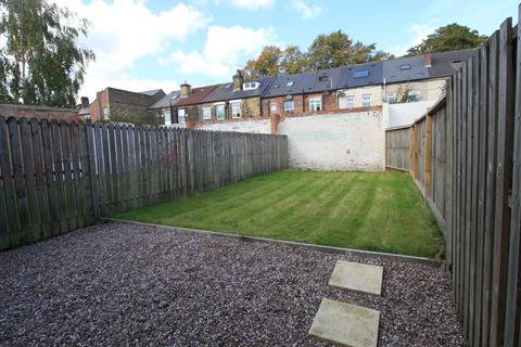 3 bedroom terraced house to rent, Burnell Road, Sheffield, S6