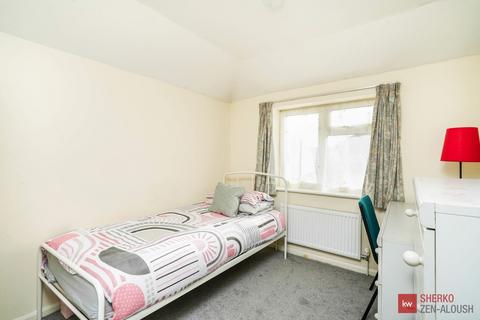 6 bedroom semi-detached house for sale - Lock Crescent, Kidlington