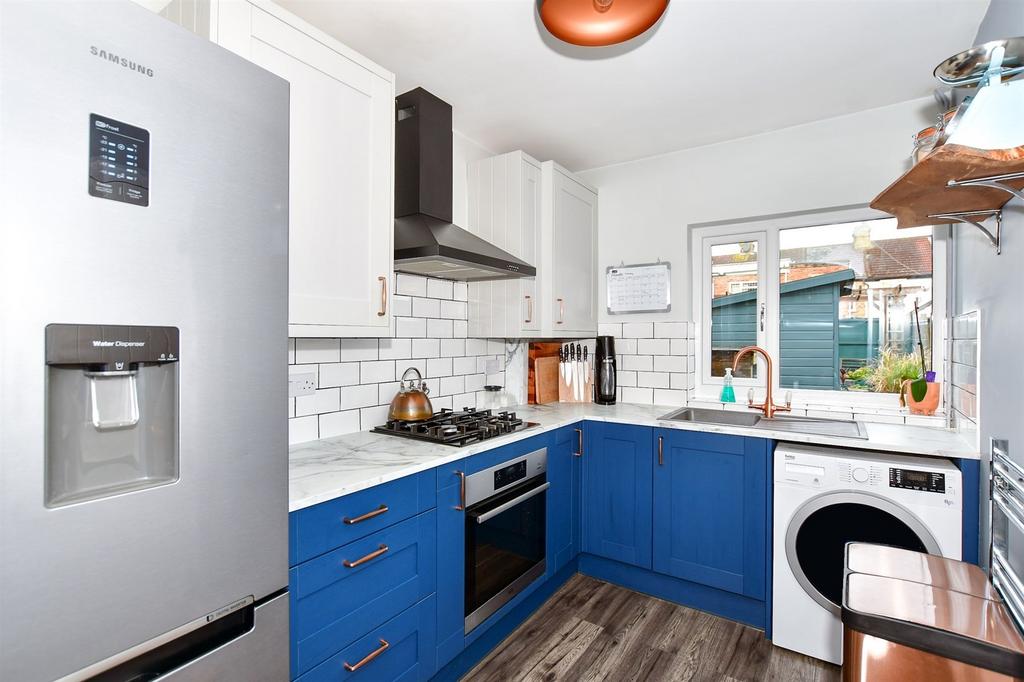 Varnes Street, Eccles, Kent 2 bed terraced house for sale £265,000