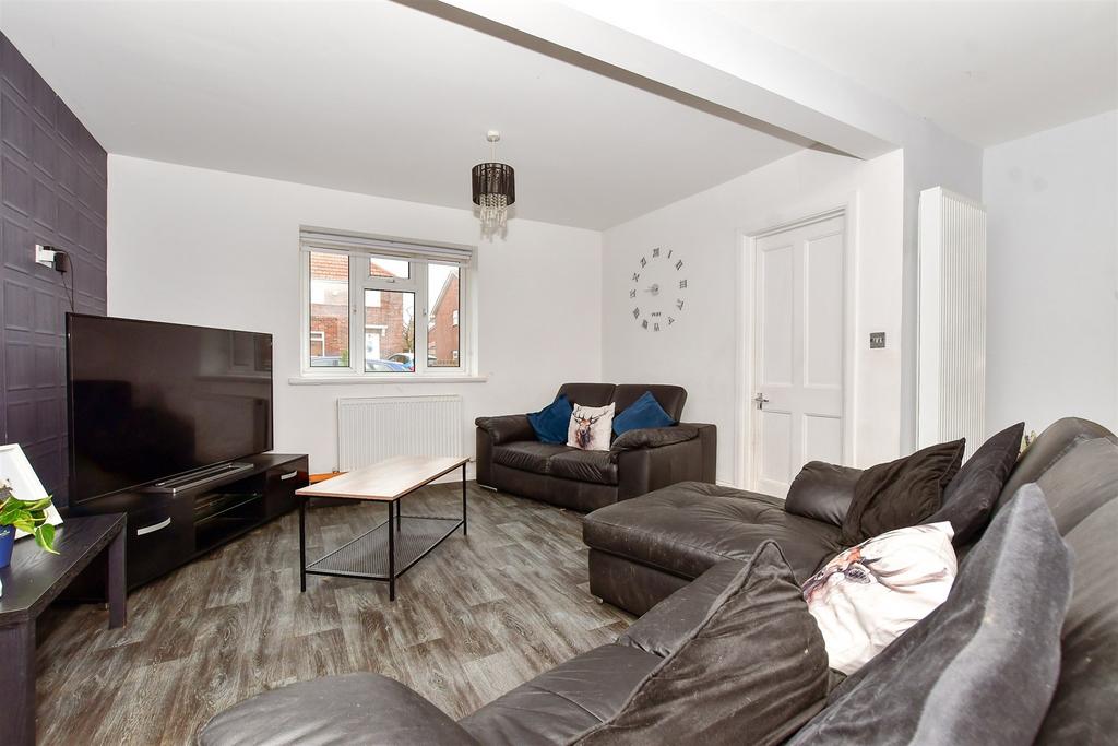 Arthur Road, Deal, Kent 3 bed semidetached house £280,000