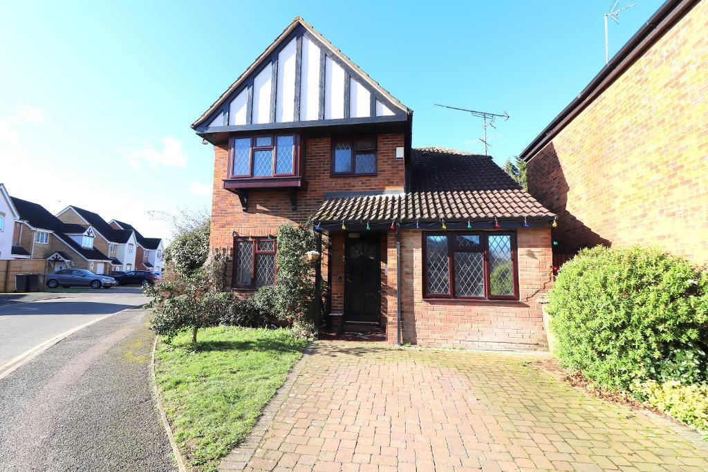Luton LU4 3 bed detached house for sale £425,000