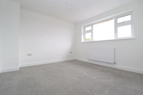 3 bedroom semi-detached house for sale, Swasedale Road, Limbury Mead, Luton, Bedfordshire, LU3 2UB