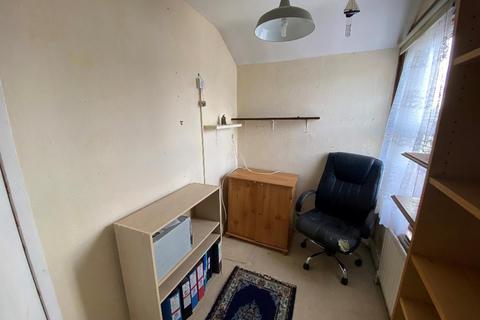 20 Pemdevon Road, Croydon, CR0 3QN