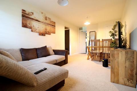 1 bedroom maisonette for sale, Astra Court, Round Green, Luton, Bedfordshire, LU2 7SG