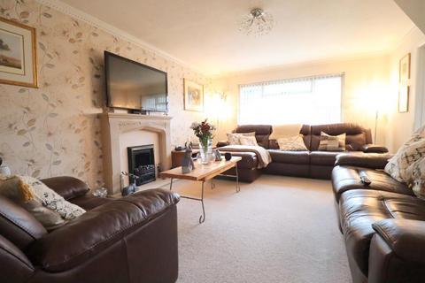40 Hazelwood Close, Luton, LU2 8AR