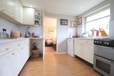 40 Hazelwood Close, Luton, LU2 8AR