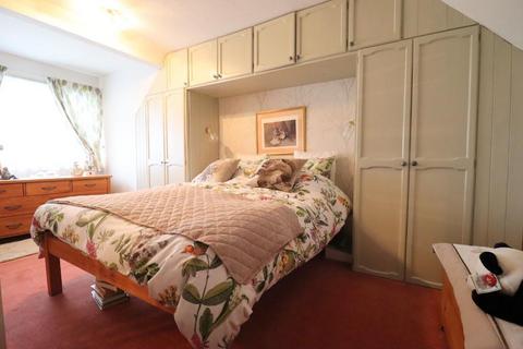 40 Hazelwood Close, Luton, LU2 8AR