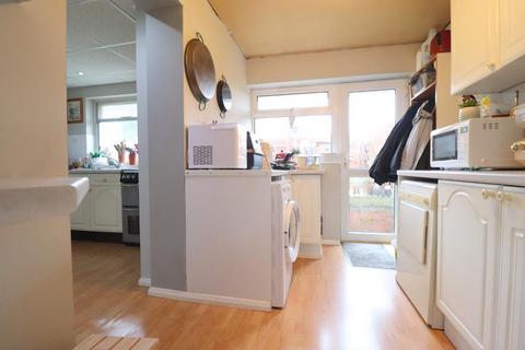 40 Hazelwood Close, Luton, LU2 8AR