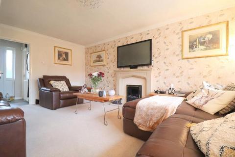 40 Hazelwood Close, Luton, LU2 8AR