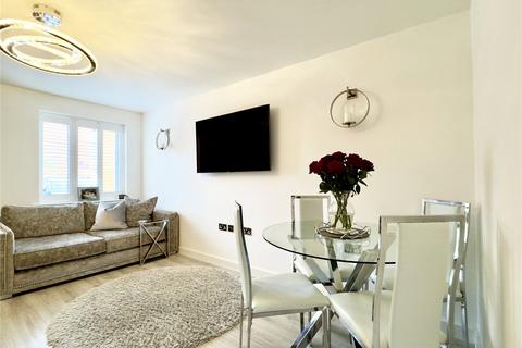 33 Worcester Drive, Swanley, BR8 8FF