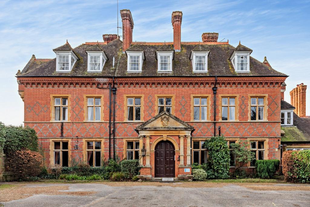 Eastbury Manor