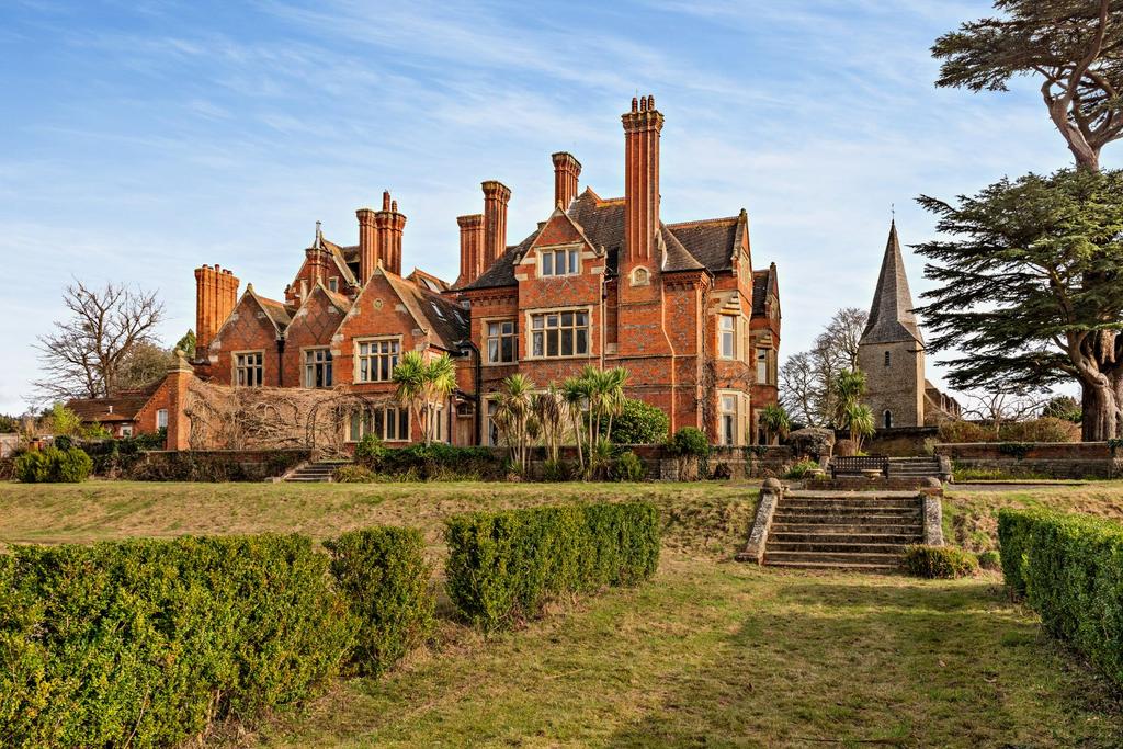 Eastbury Manor