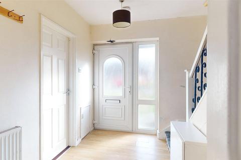16 Linford Drive, Basildon, SS14 1RZ