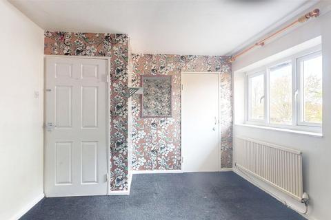 16 Linford Drive, Basildon, SS14 1RZ