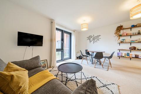 2 bedroom apartment for sale - Devonshire House, 50 Putney Hill, London, SW15
