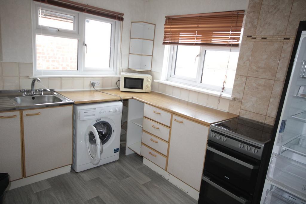 Craven Road, Newbury, RG14 1 bed property for sale £100,000