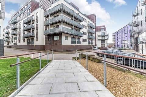 2 bedroom flat for sale, Isaac Way, Manchester, M4
