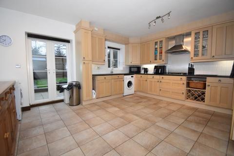 77 Gras Lawn, Exeter, EX2 4SZ