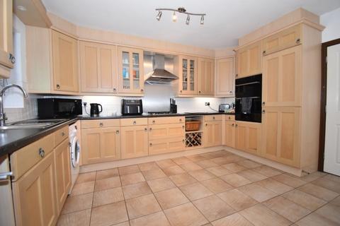 77 Gras Lawn, Exeter, EX2 4SZ