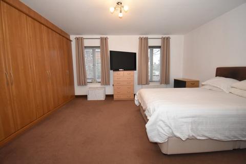 77 Gras Lawn, Exeter, EX2 4SZ